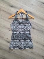 Polera Mujer Nike Dri-Fit - Talla S / Moda Circular