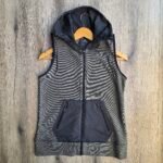 Chaqueta Poleron Sin Mangas Under Armour - Talla S / Moda Circular