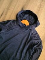 Poleron Under Armour - Talla M / Moda Circular - Imagen 2